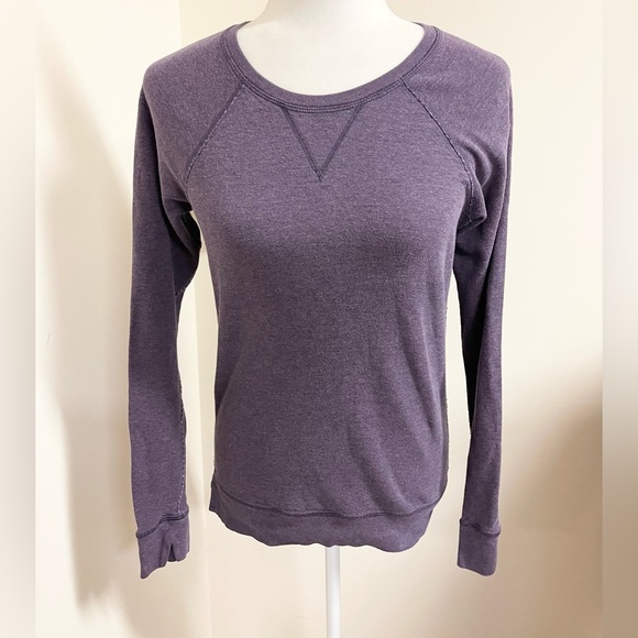 Pretty Lululemon reversible top! - Picture 3 of 15